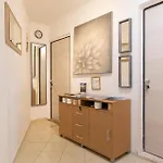 Apartment 1 Bedroom Cozy In *