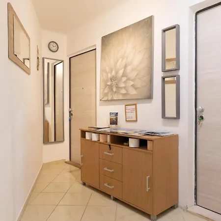 Appartamento Gorgeous In *